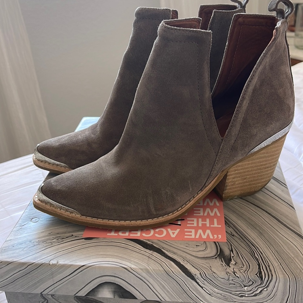 Jeffrey Campbell | Cromwell Booties